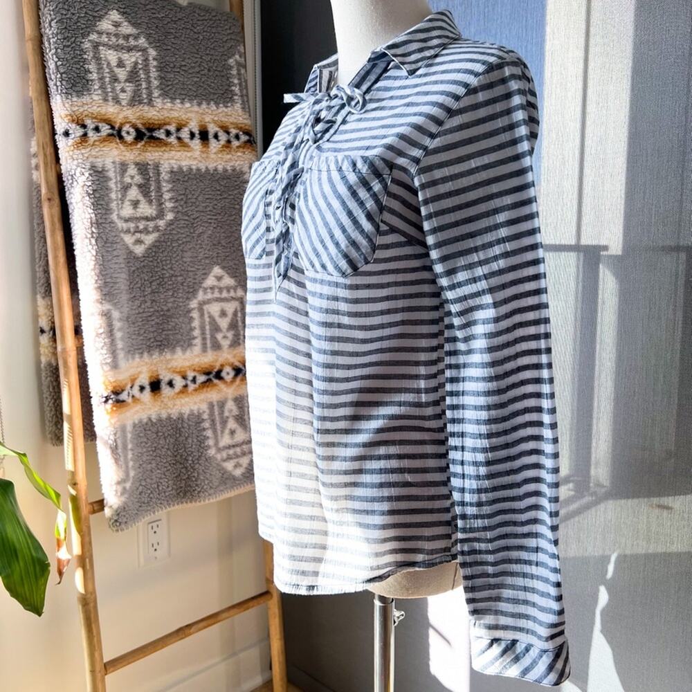 Mountain Hardwear Berryessa Blue White Striped Pullover Shirt Women’s XS - Picture 3 of 9